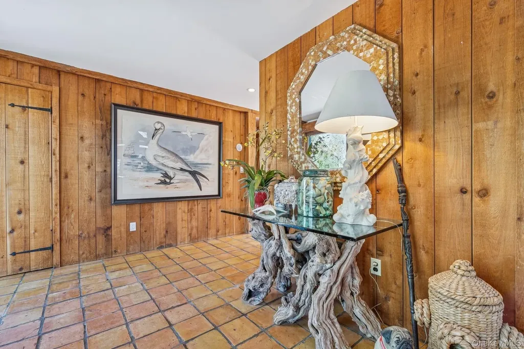 4 Marion Lane East Hampton NY 11937