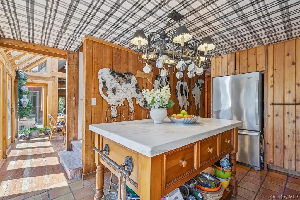 4 Marion Lane East Hampton NY 11937
