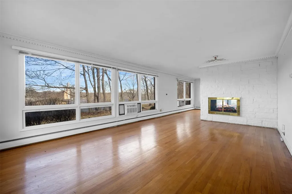 3 Woodward Road Poughkeepsie NY 12603