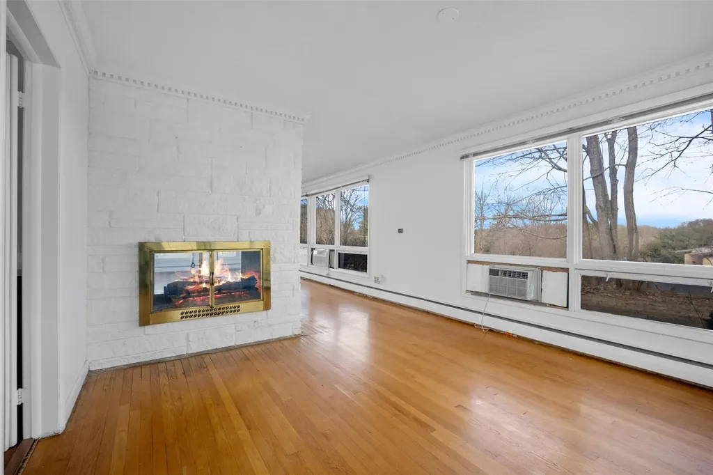3 Woodward Road Poughkeepsie NY 12603