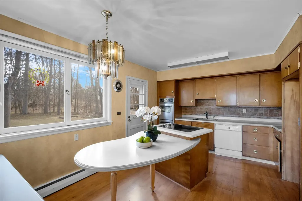 3 Woodward Road Poughkeepsie NY 12603