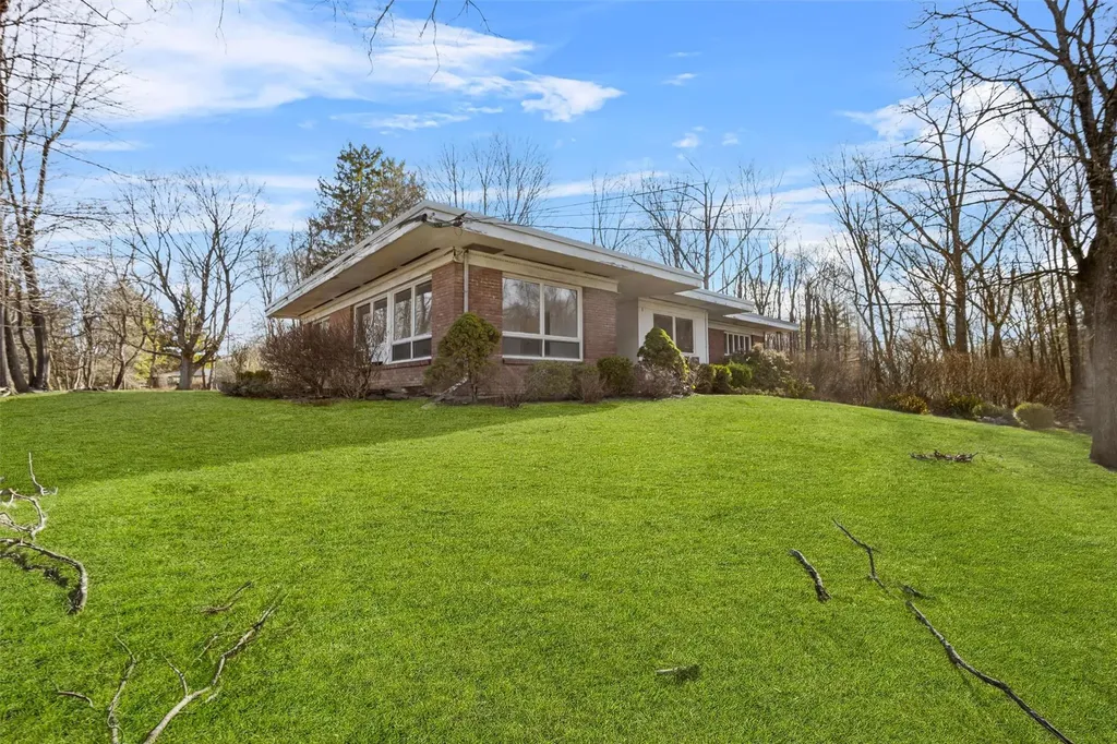 3 Woodward Road Poughkeepsie NY 12603