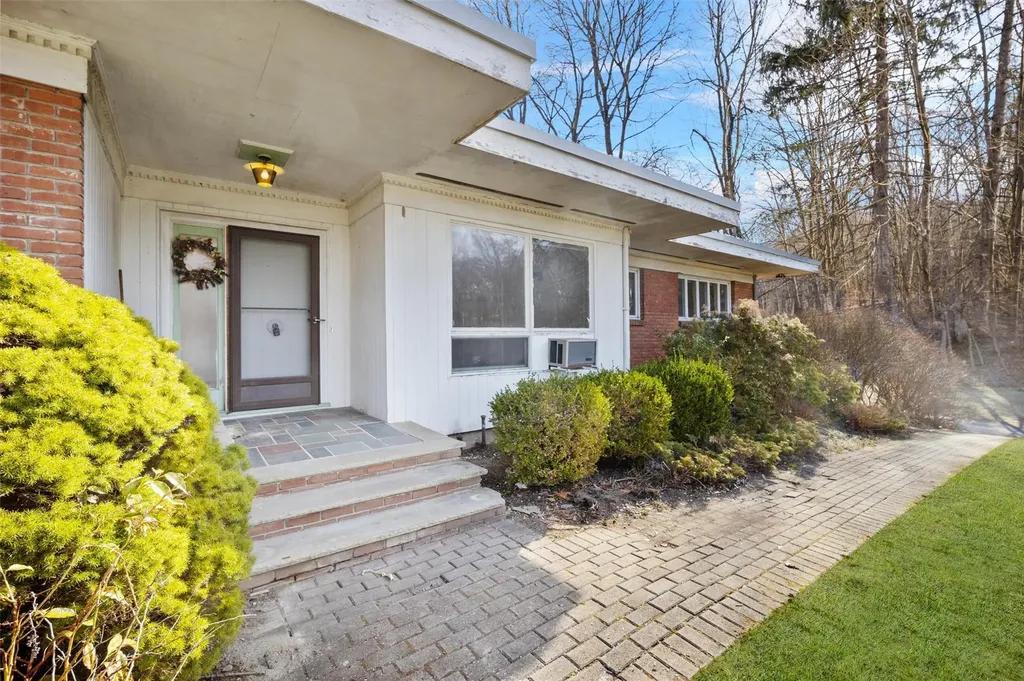 3 Woodward Road Poughkeepsie NY 12603