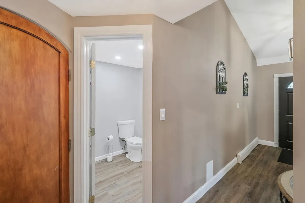 18 Corvette Road Selden NY 11784
