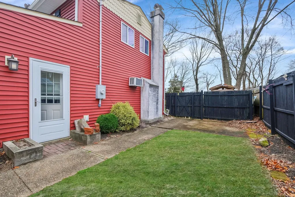 18 Corvette Road Selden NY 11784