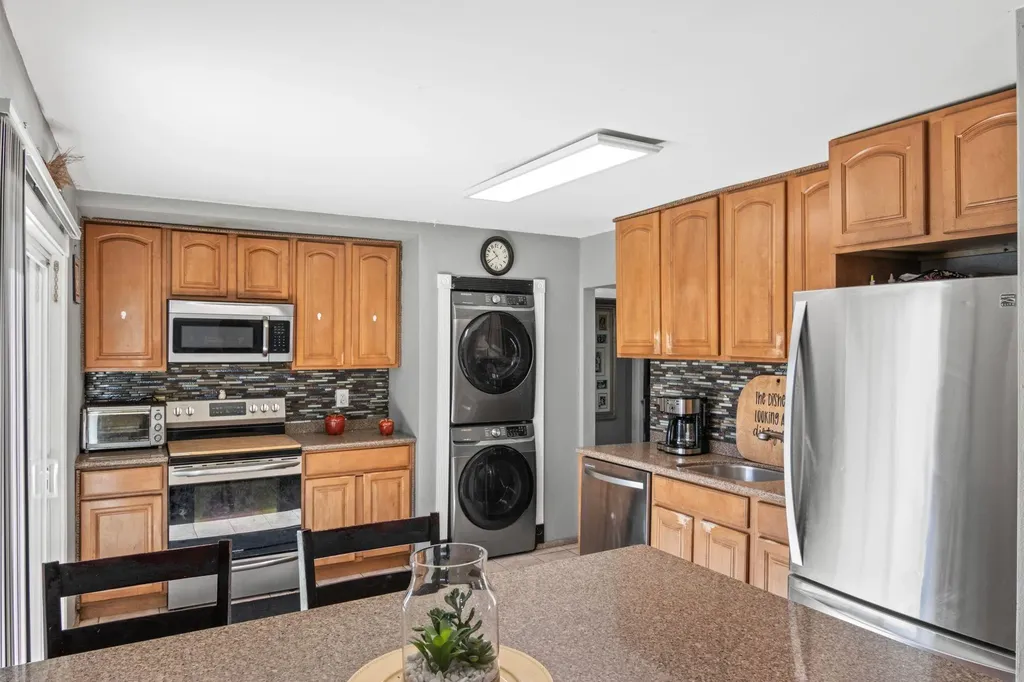 53 Harford Drive Coram NY 11727