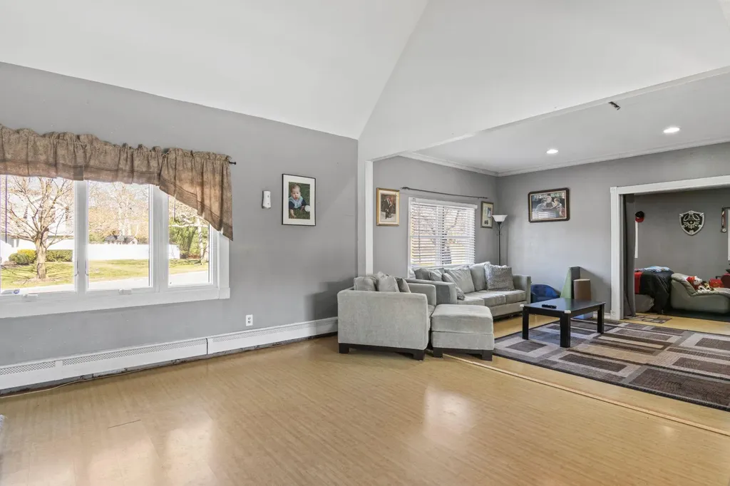 53 Harford Drive Coram NY 11727