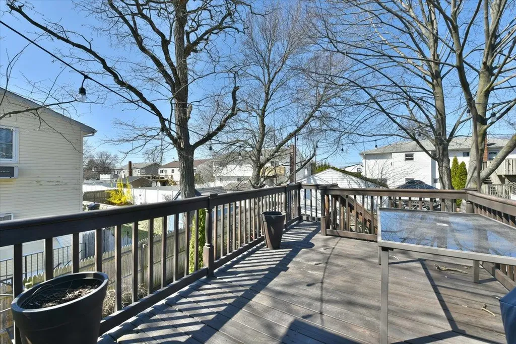 79 Commonwealth Avenue Massapequa NY 11758