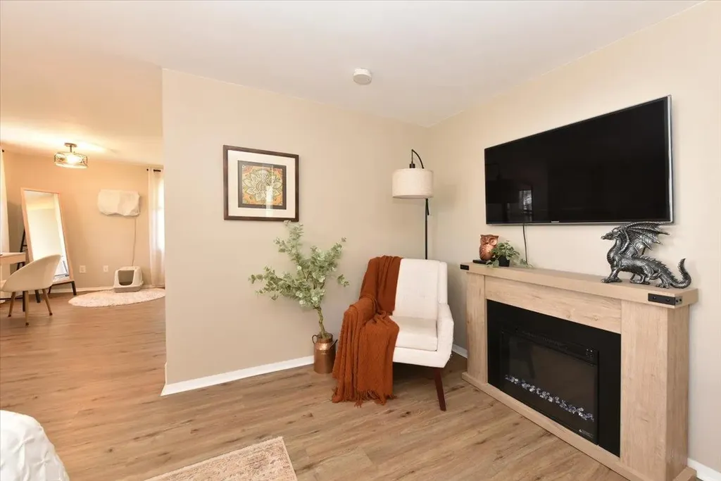 79 Commonwealth Avenue Massapequa NY 11758
