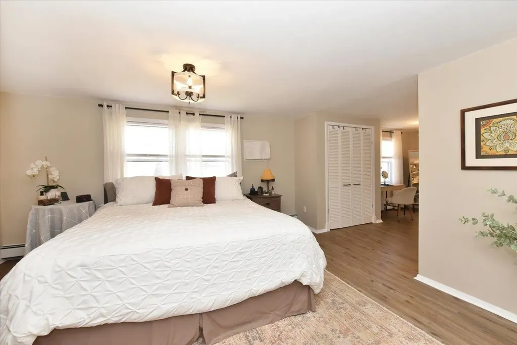 79 Commonwealth Avenue Massapequa NY 11758