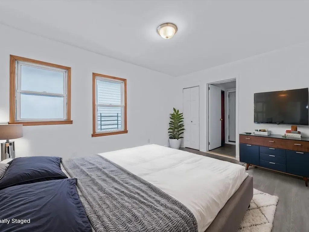 2889 Wellman Avenue Bronx NY 10461