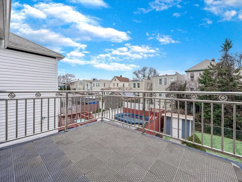 2889 Wellman Avenue Bronx NY 10461