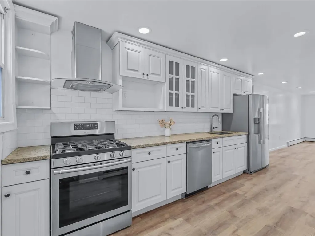 2889 Wellman Avenue Bronx NY 10461