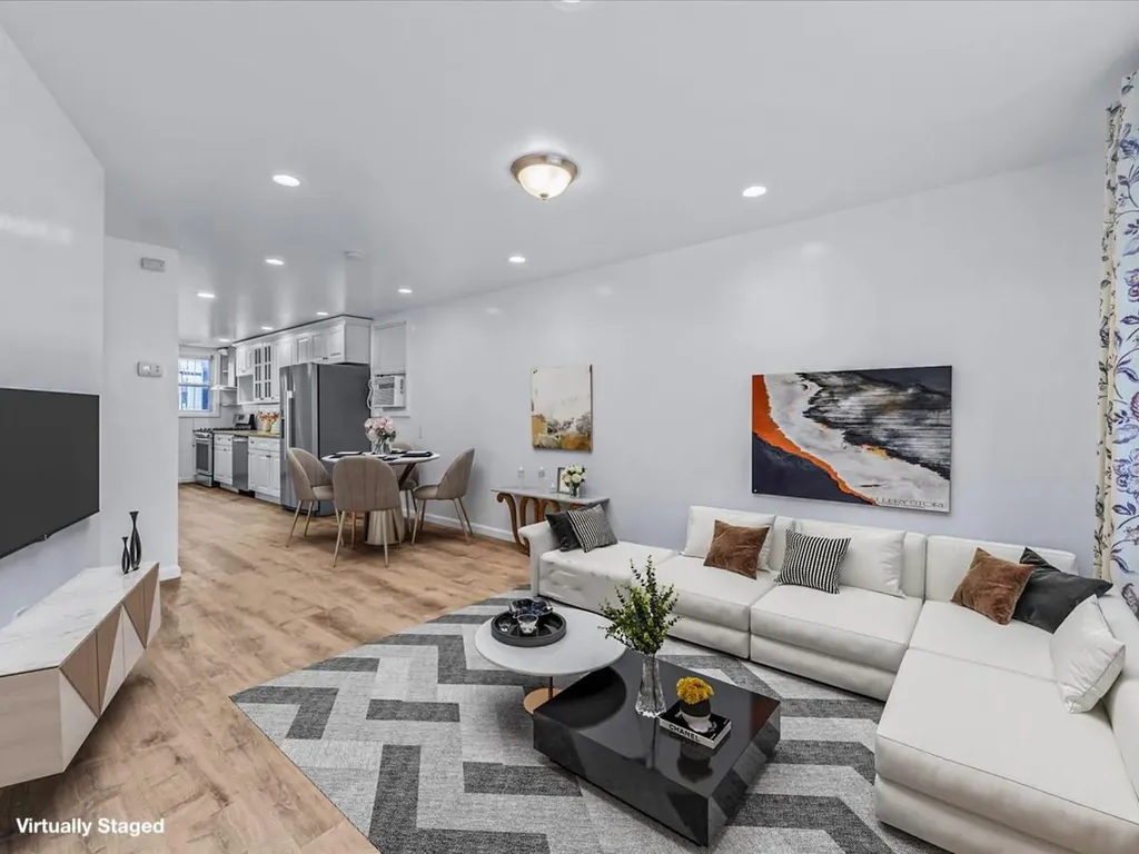 2889 Wellman Avenue Bronx NY 10461