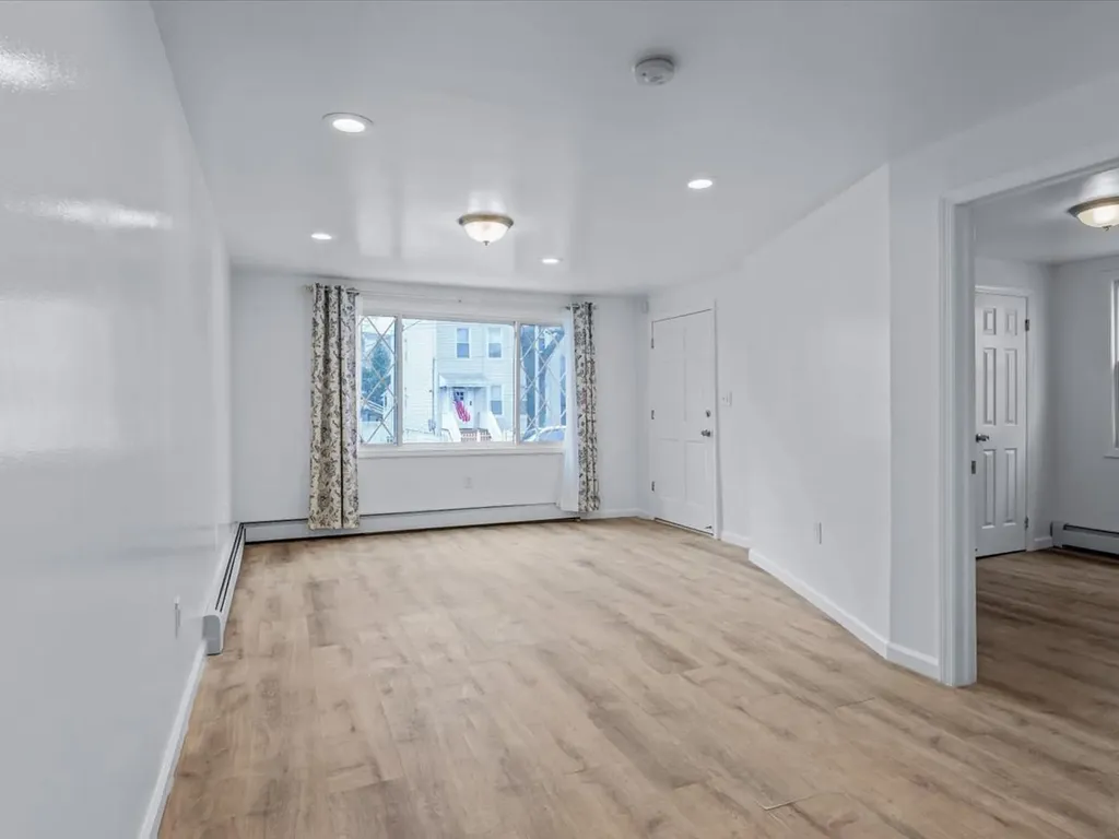 2889 Wellman Avenue Bronx NY 10461