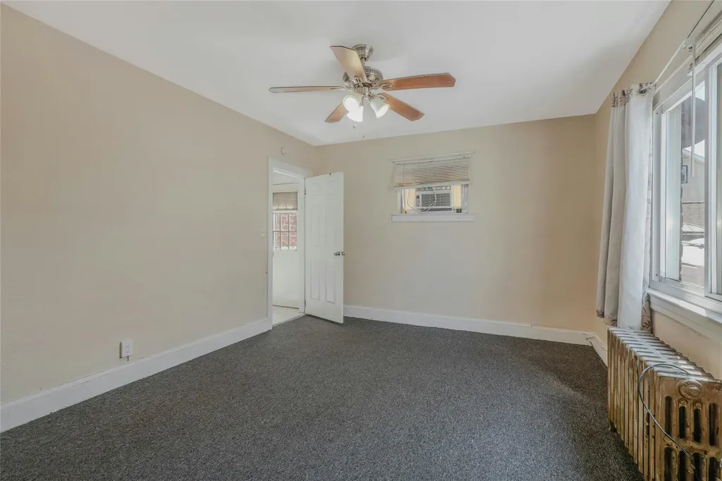 286 Grand Avenue Freeport NY 11520