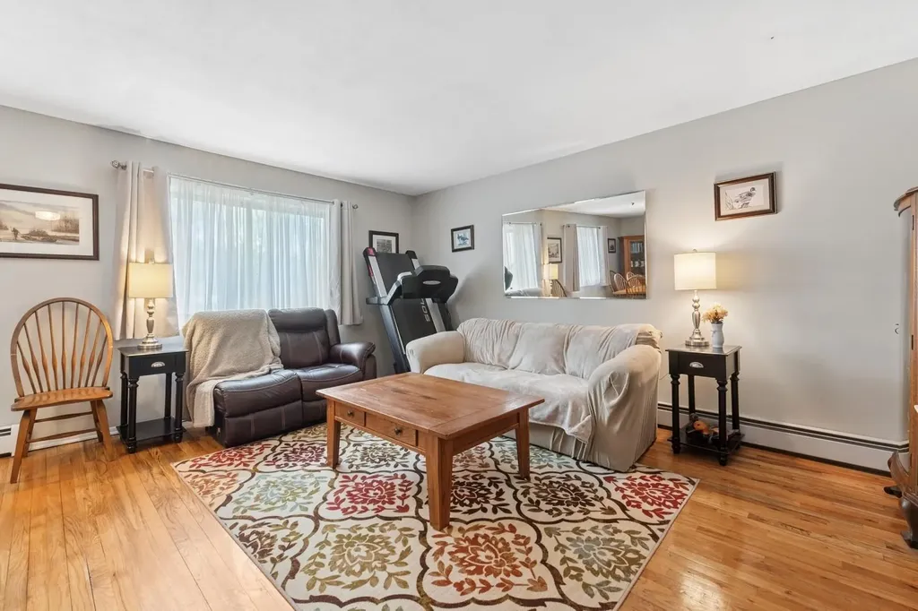 1320 Spur Drive S Islip NY 11751
