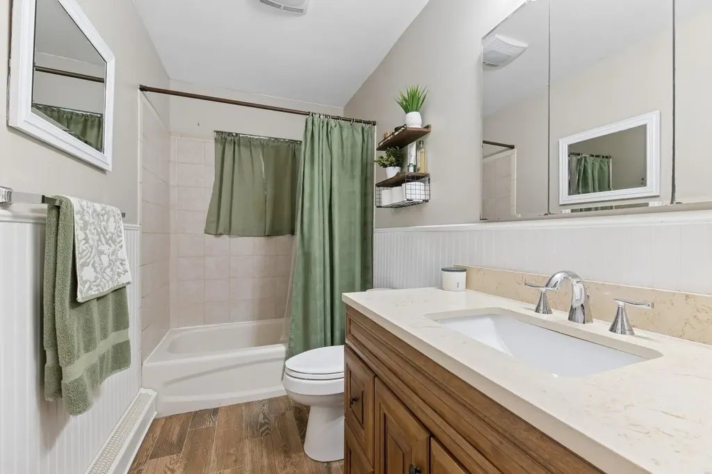 1320 Spur Drive S Islip NY 11751