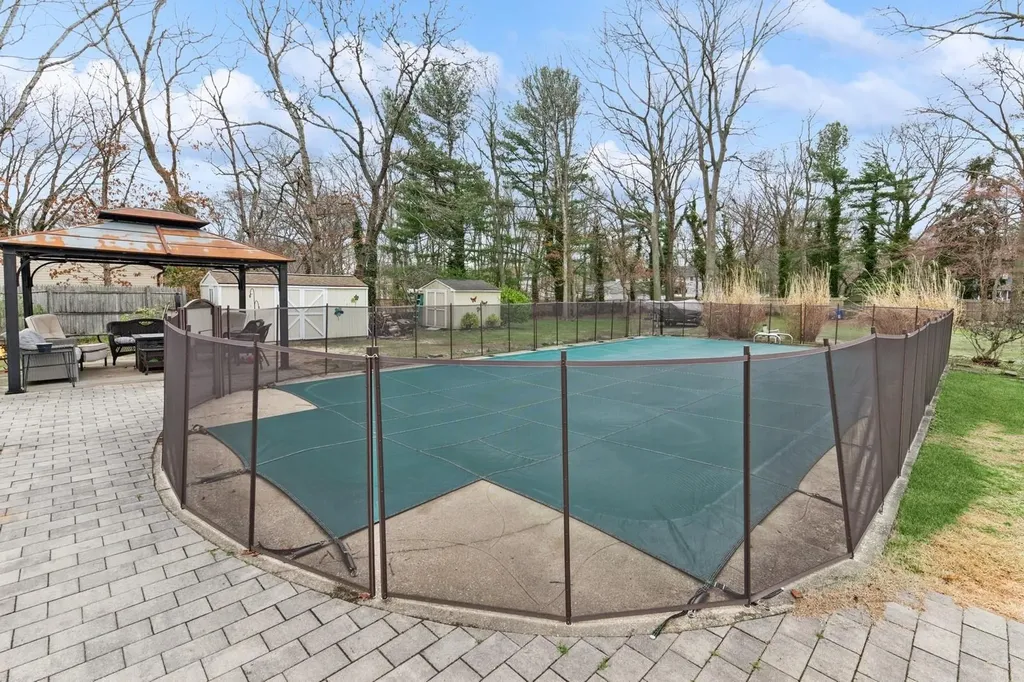 1320 Spur Drive S Islip NY 11751