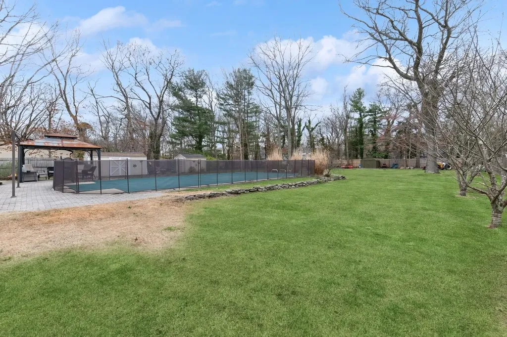 1320 Spur Drive S Islip NY 11751