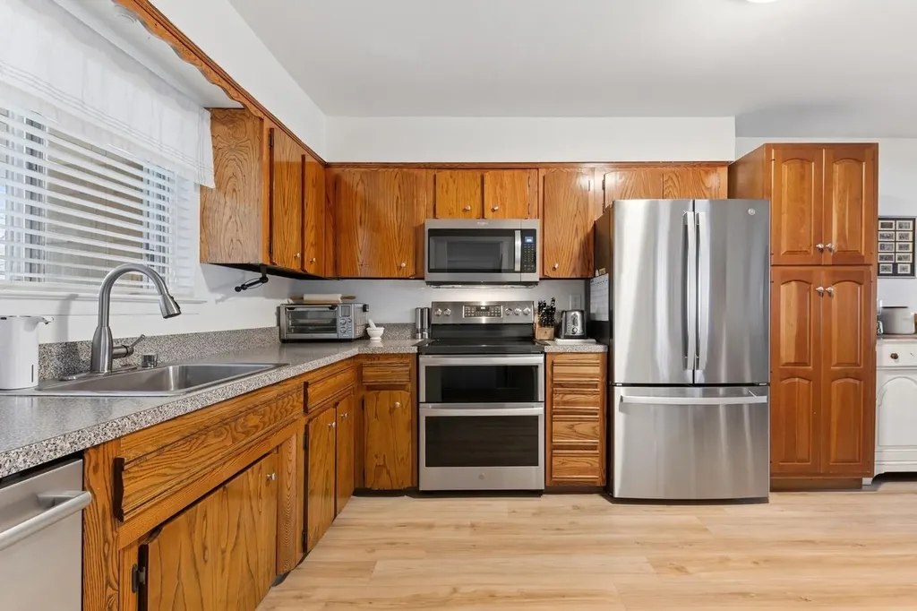 1320 Spur Drive S Islip NY 11751