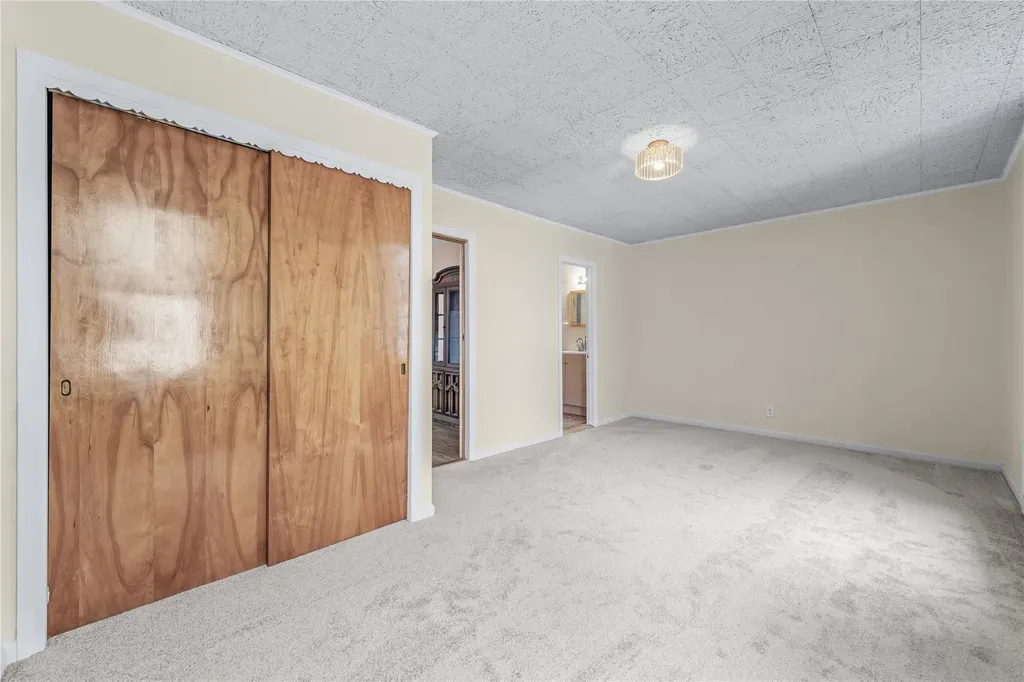 6107 Grand Avenue Maspeth NY 11378