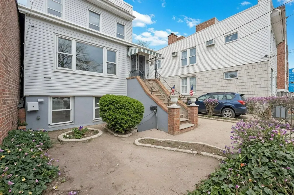 6107 Grand Avenue Maspeth NY 11378