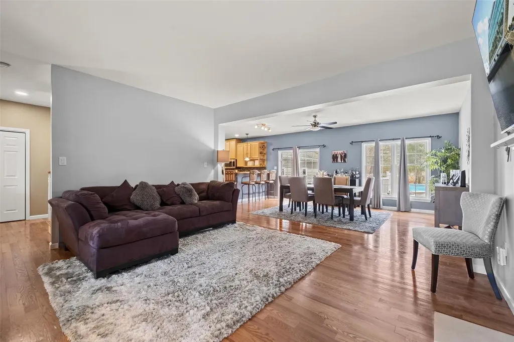 54 Sleight Plass Road Poughkeepsie NY 12603