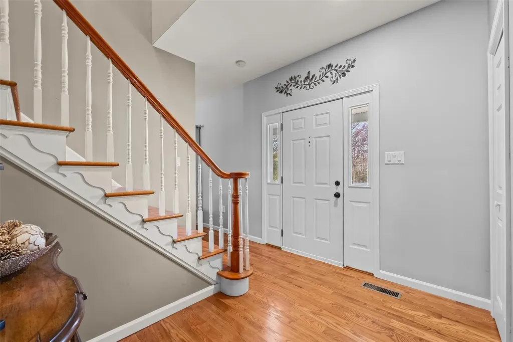 54 Sleight Plass Road Poughkeepsie NY 12603