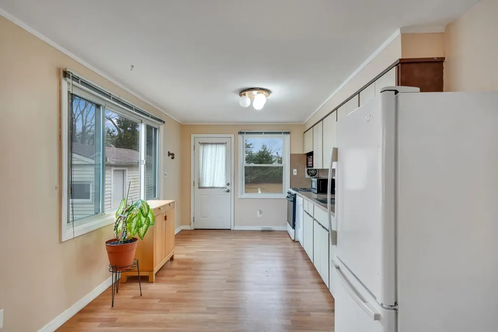 622 Sandra Avenue West Islip NY 11795