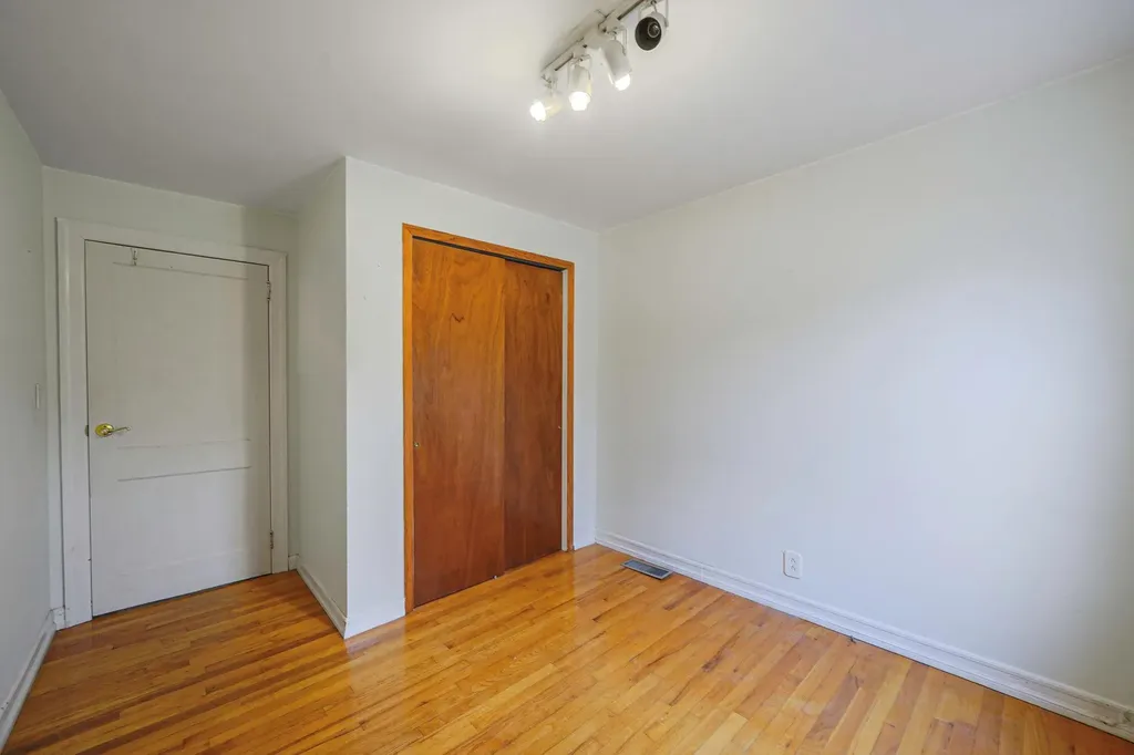 622 Sandra Avenue West Islip NY 11795