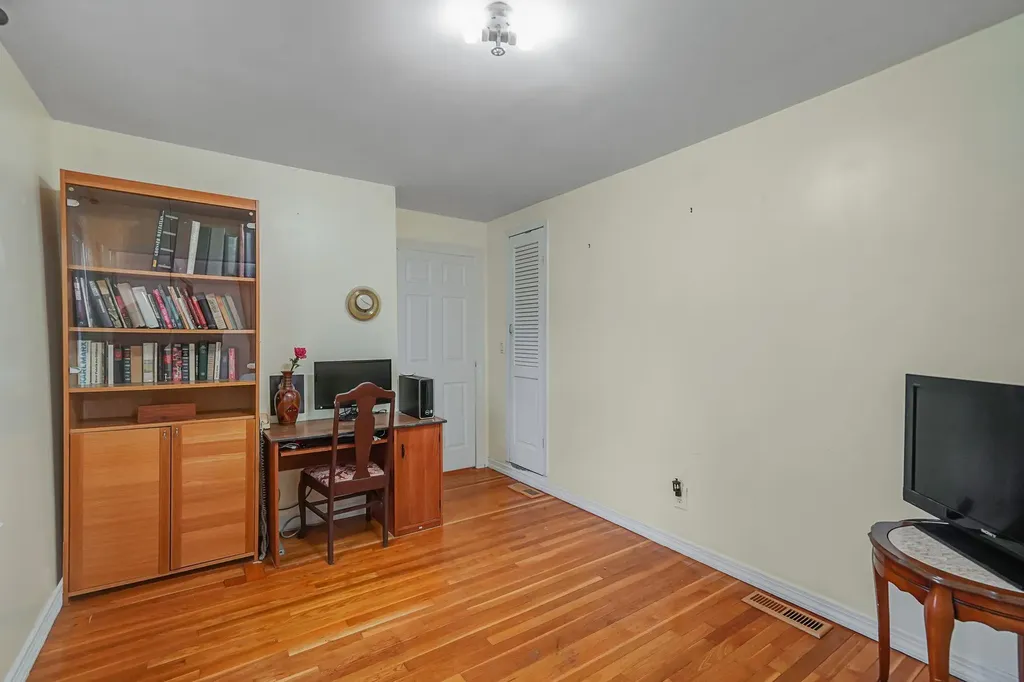 622 Sandra Avenue West Islip NY 11795
