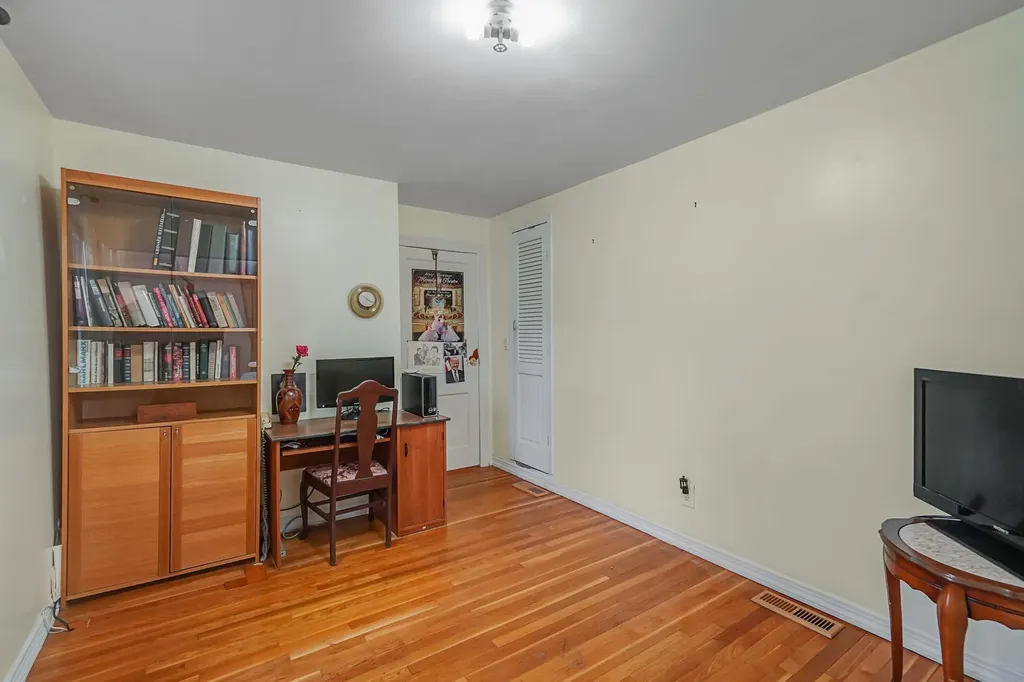 622 Sandra Avenue West Islip NY 11795
