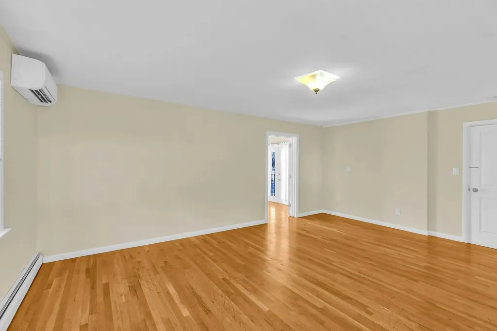 13 Argonne Road W Hampton Bays NY 11946