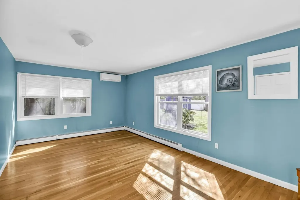 13 Argonne Road W Hampton Bays NY 11946