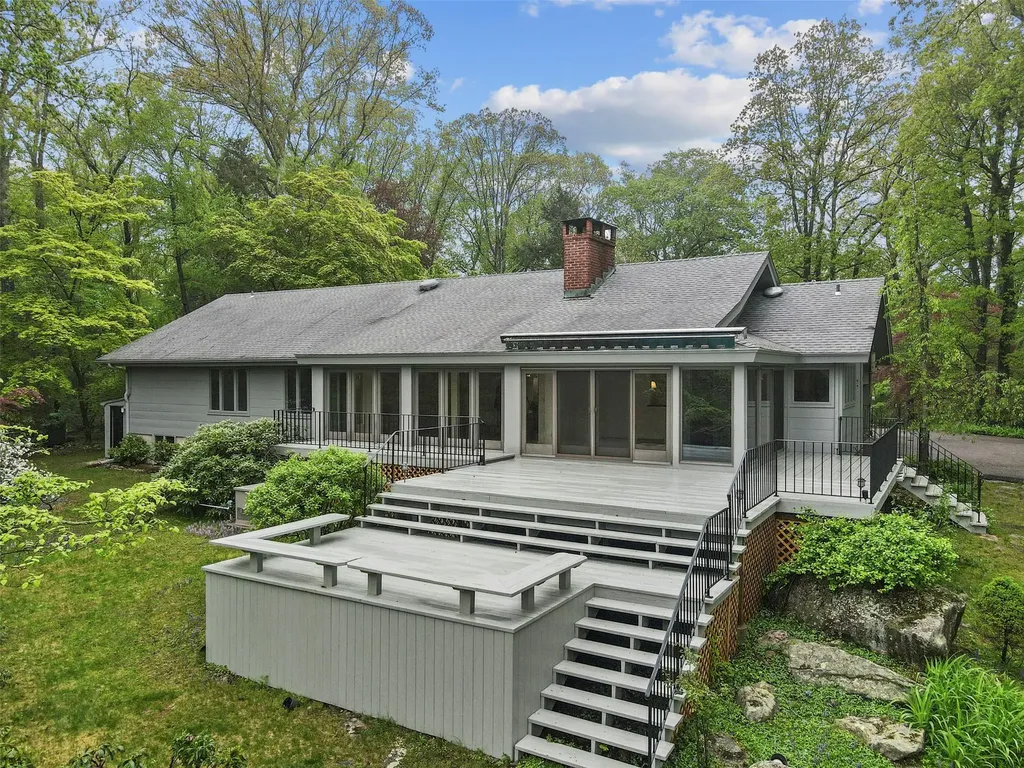 8 Hemlock Hill Road Pound Ridge NY 10576