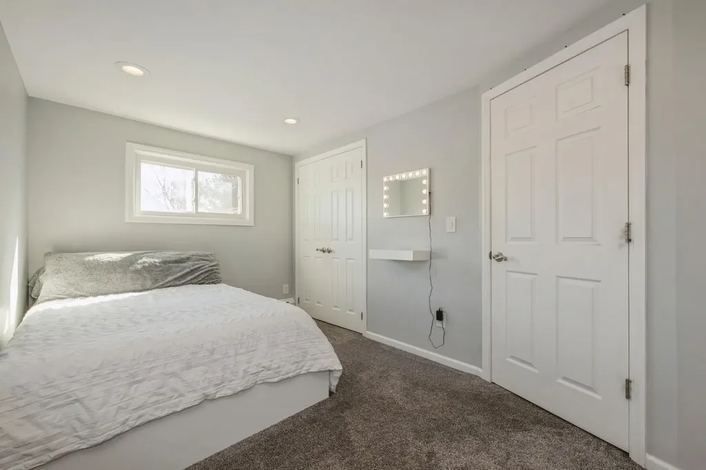 40 Mist Lane Westbury NY 11590