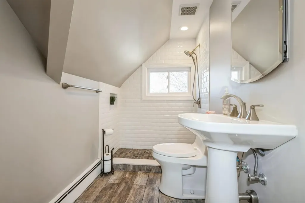40 Mist Lane Westbury NY 11590