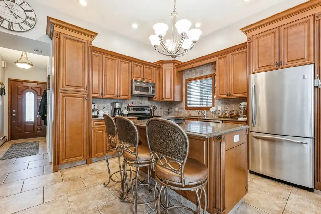 40 Mist Lane Westbury NY 11590