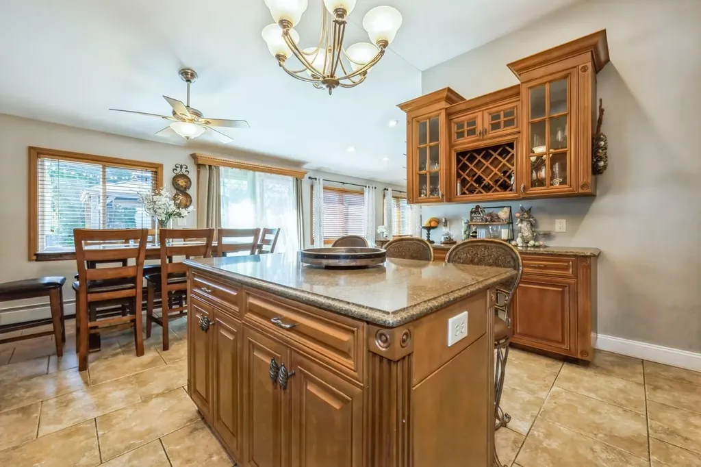 40 Mist Lane Westbury NY 11590