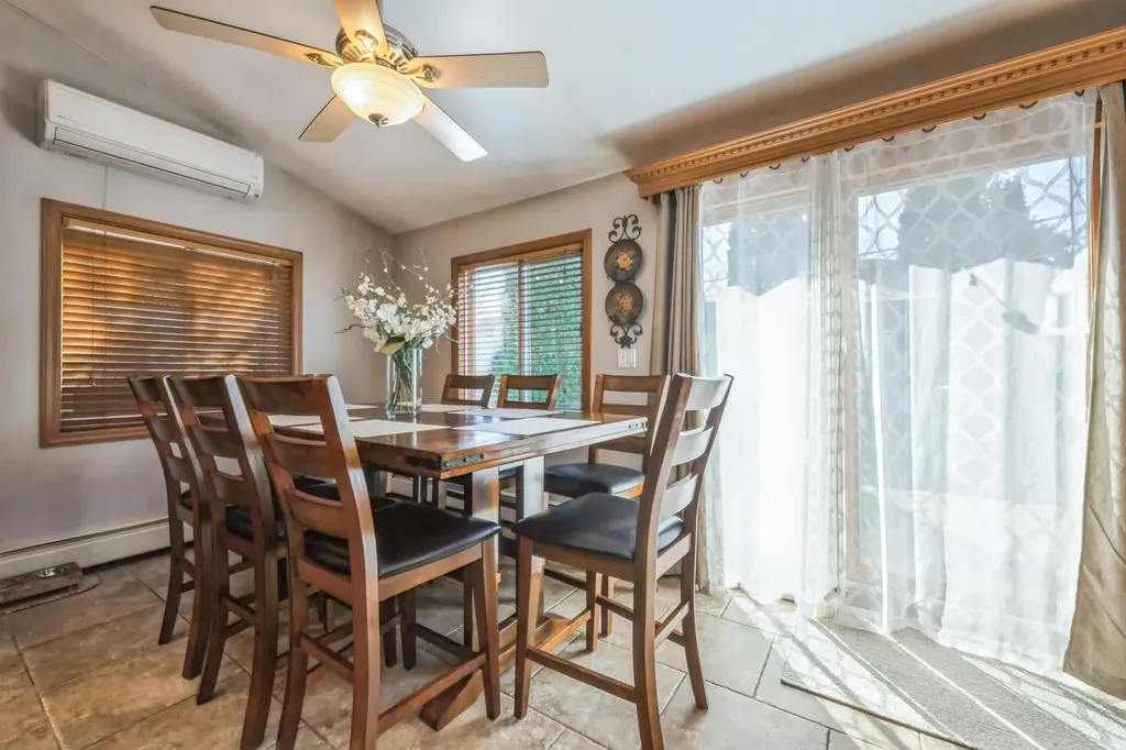 40 Mist Lane Westbury NY 11590