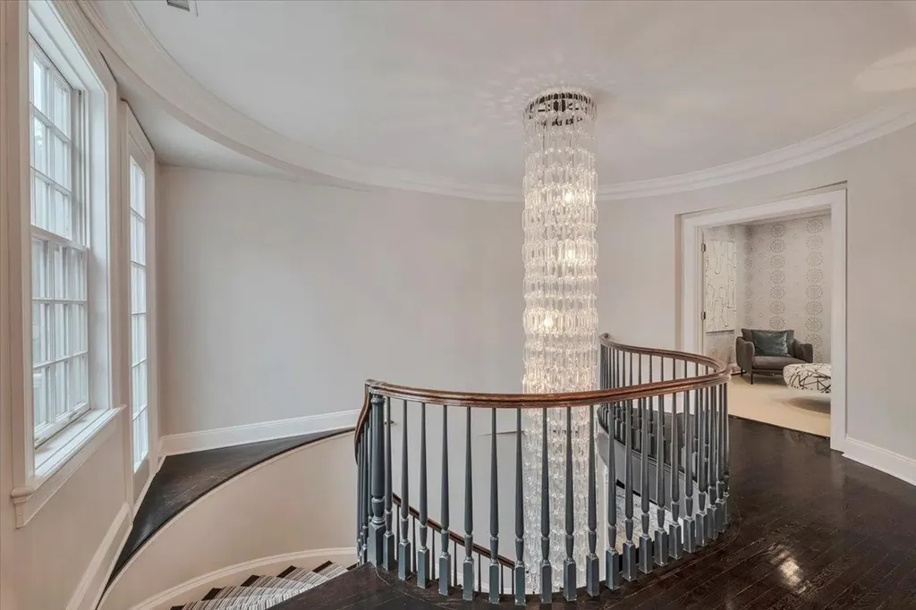 29 Hampton Road Scarsdale NY 10583