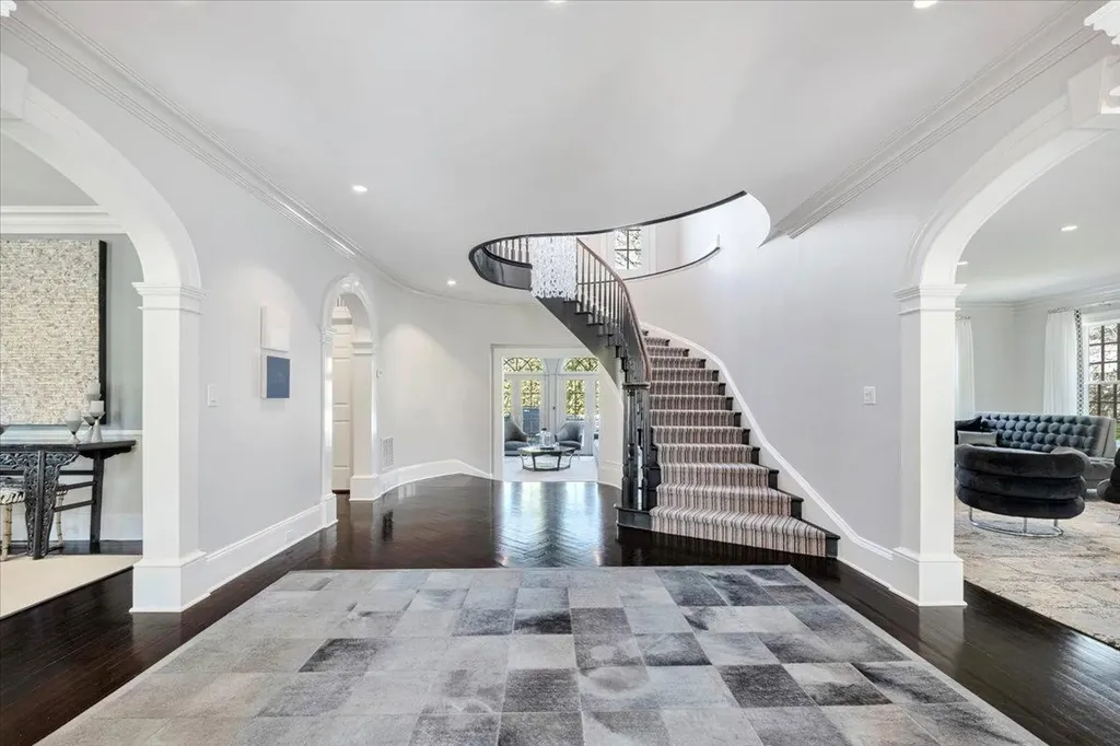 29 Hampton Road Scarsdale NY 10583
