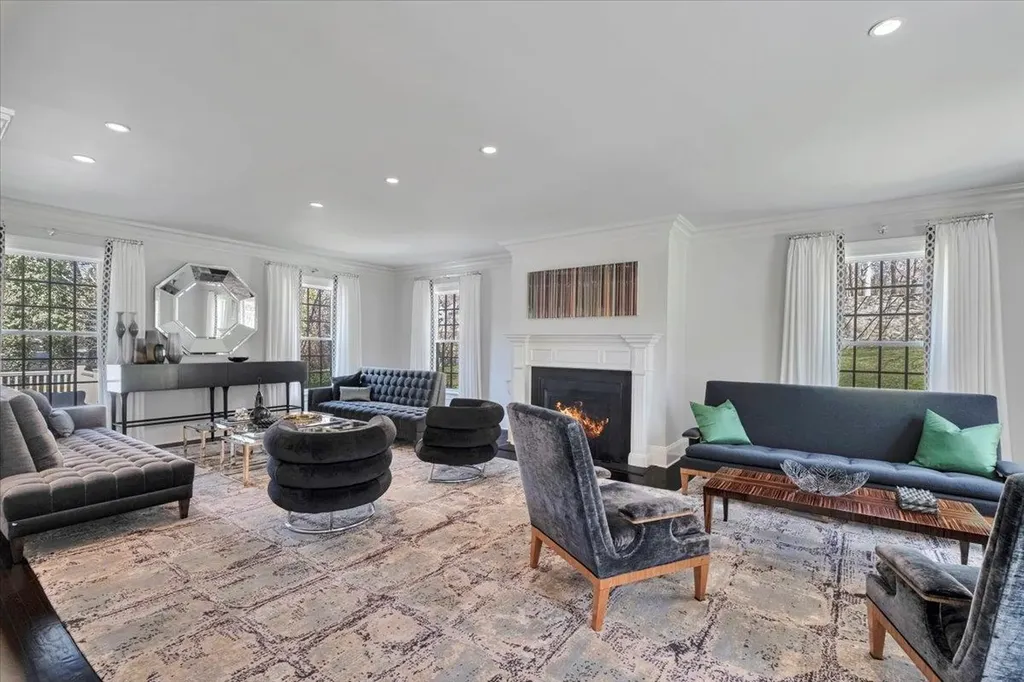 29 Hampton Road Scarsdale NY 10583