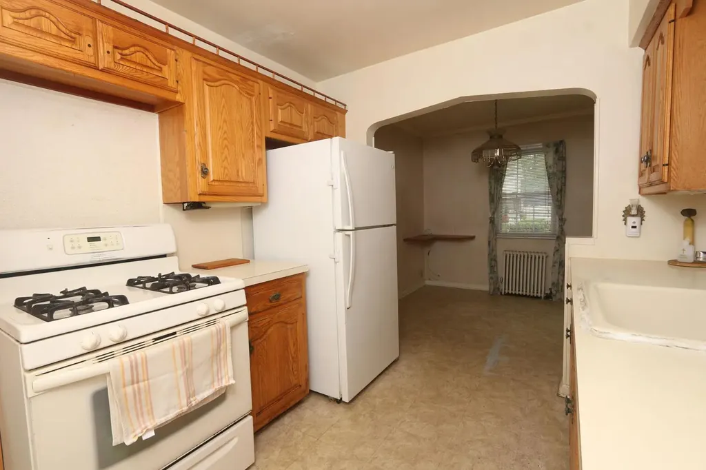 22 Primrose Drive New Hyde Park NY 11040