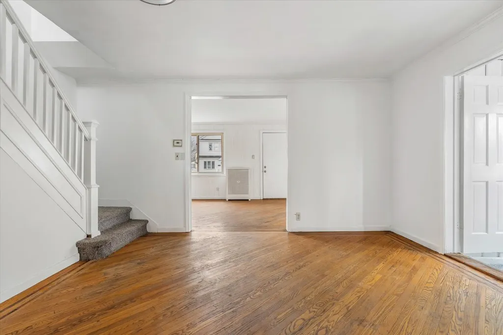 395 Hewlett Parkway Hewlett NY 11557