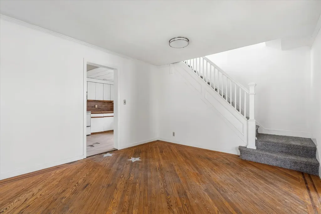 395 Hewlett Parkway Hewlett NY 11557