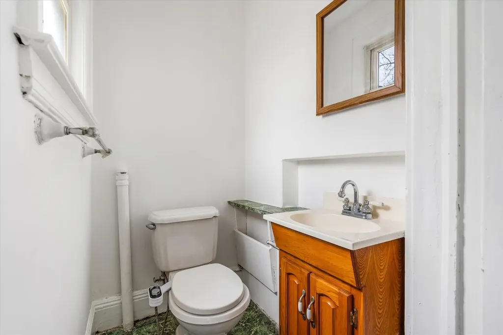 395 Hewlett Parkway Hewlett NY 11557