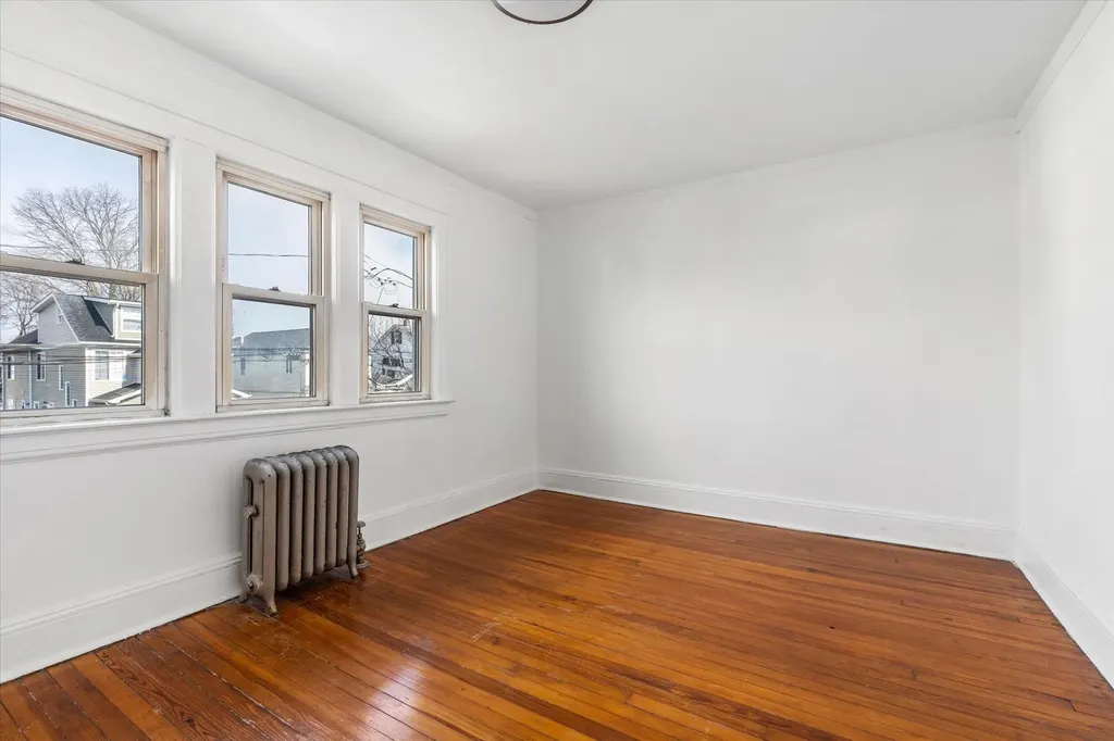 395 Hewlett Parkway Hewlett NY 11557