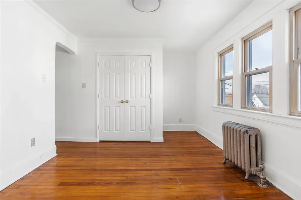 395 Hewlett Parkway Hewlett NY 11557
